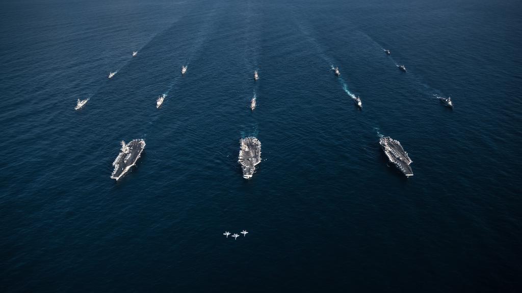 3艘美军航母已结束军演 驶离朝鲜半岛周边海域