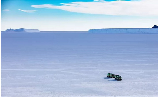 南极独特脆弱的生态近况如何？探险家打洞潜入海底