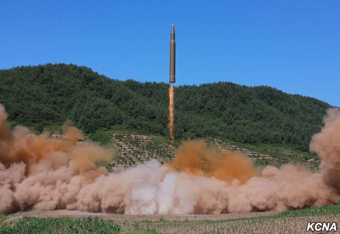 韩方称朝鲜试射弹道导弹 最大高度约4500公里