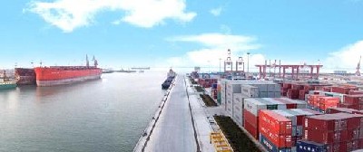 八年又跨新台阶 江阴港货物吞吐量首次突破2亿吨大关