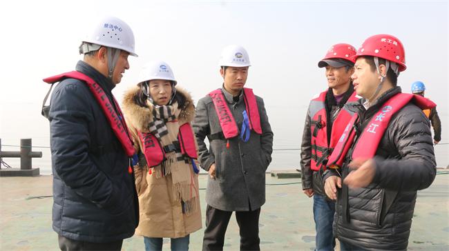 长航局平安工地考核检查组到黑沙洲二期项目部检查指导工作