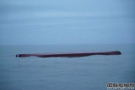 温州海域两船相撞一船沉没