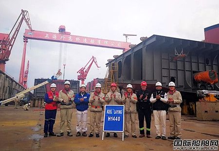 外高桥造船为中国矿运建造第三艘VLOC下坞