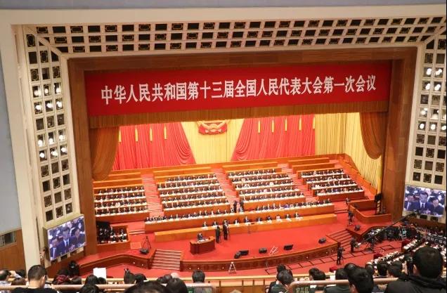 全国“两会”代表、委员为船舶工业发展建言献策