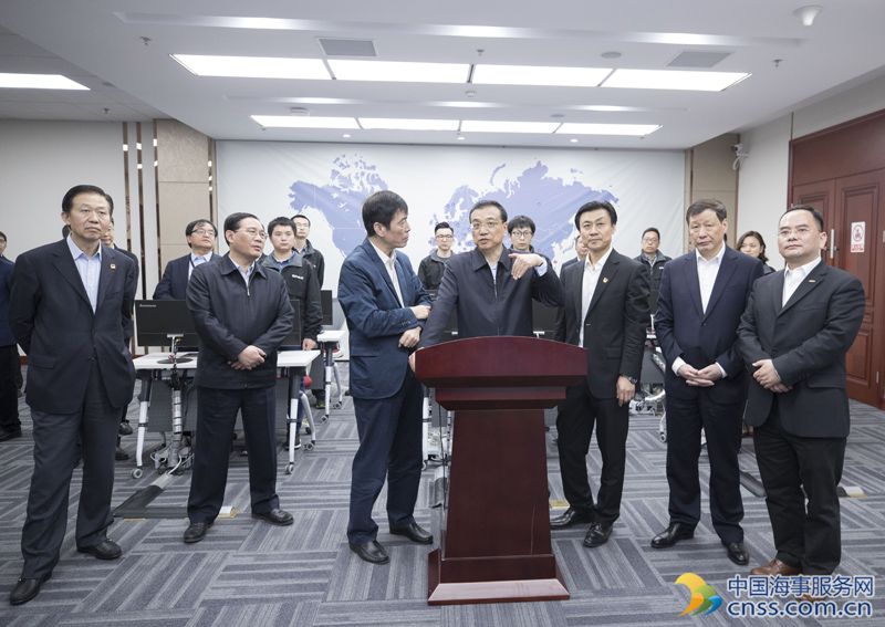李克强：把上海洋山港四期打造成扩大开放重要窗口 