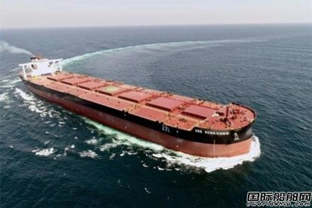 扬子江船业首制40万吨VLOC命名交付