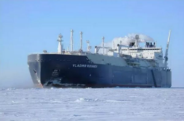 中日两国船东合力开发北极LNG航线
