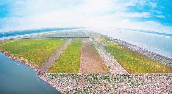 枯水维护3.8米 长江中游好行船