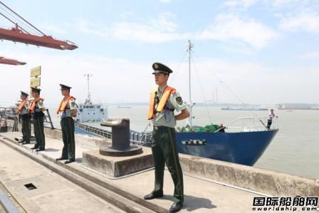 首艘近洋直航入境外籍船舶直达武汉阳逻港