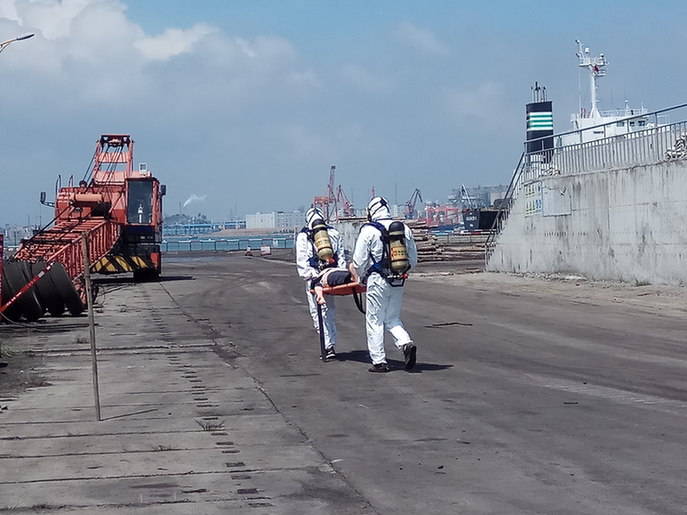 湄洲湾港举行危险化学品泄露应急处置演练