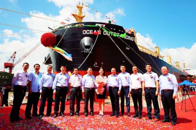 民生租赁12艘64000吨散货船在扬州中远海运重工完美收官！