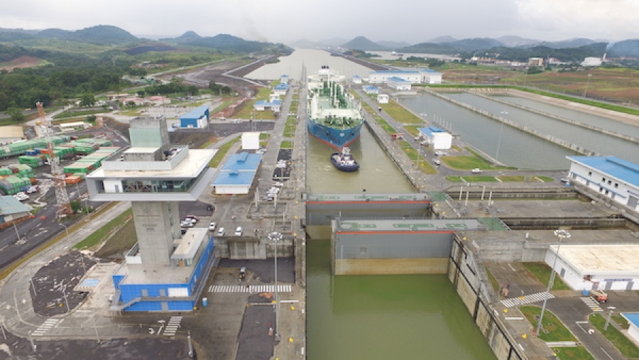 Panama Canal sees record annual cargo tonnage