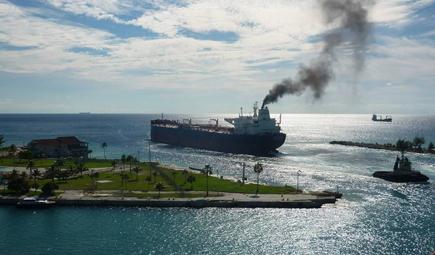 IMO推出船舶和港口工具组合,解决海运排放