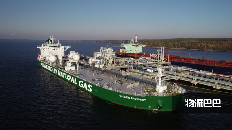 世界上第一艘LNG动力Aframax完成处女航