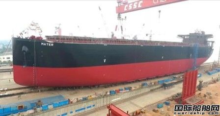 中船澄西首制64000吨木屑船下水