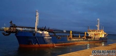 达门为葡萄牙挖泥船配置疏浚设备