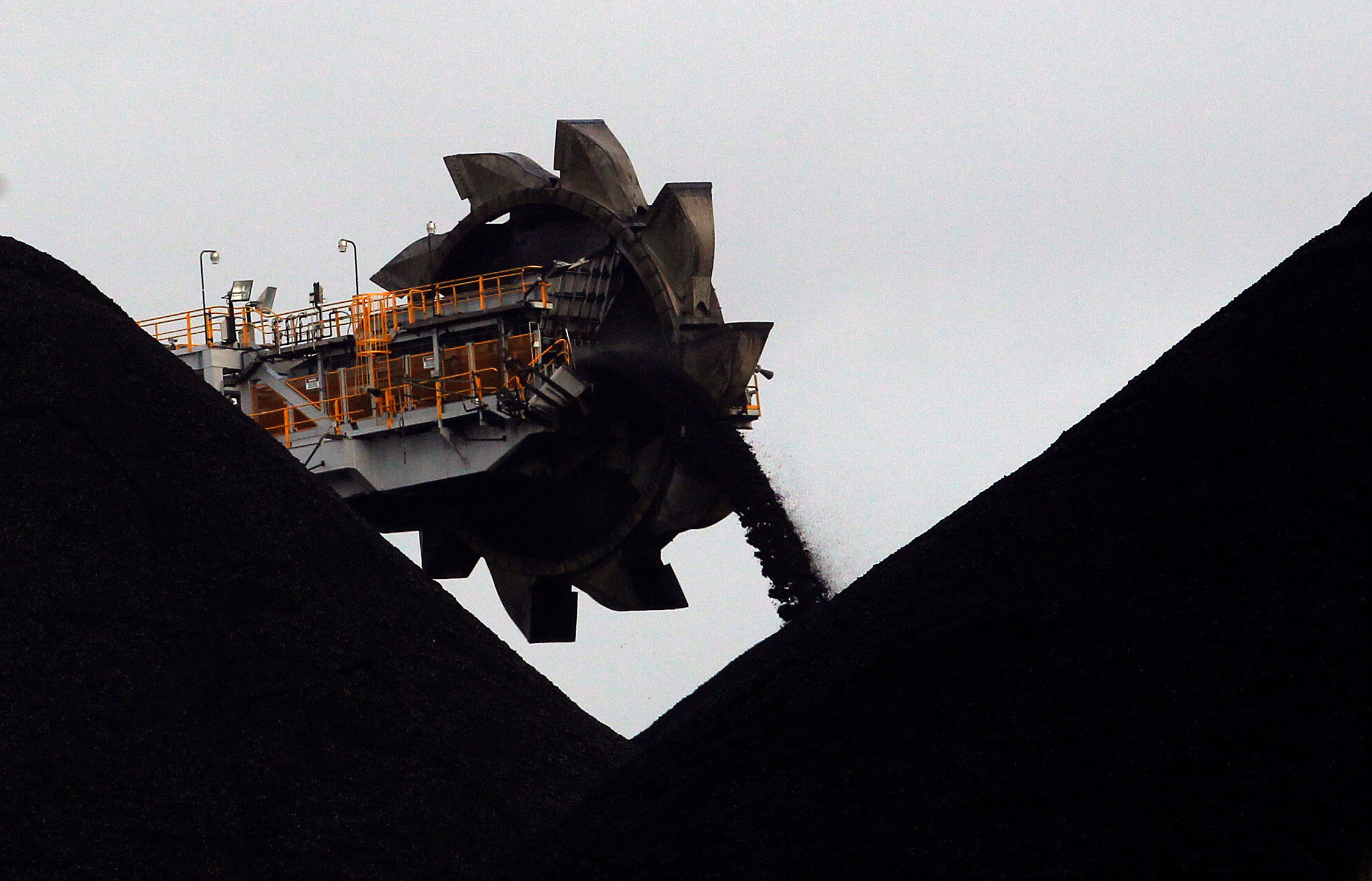 澳洲财长淡化大连港禁止澳洲煤炭进口疑虑 