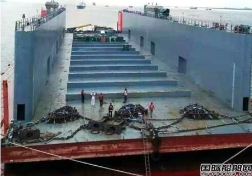 中船重工尼日利亚船厂5000吨举力浮船坞投入运营