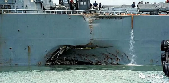 油轮撞穿美国军舰，10死，48伤!原因找到了!