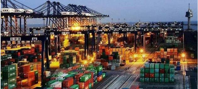刚刚，又一个中国港口首次跻身全球百大集装箱港口！