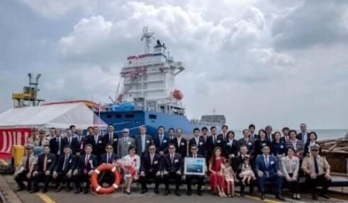德翔海运接收一艘新造1096TEU集装箱船