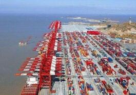 航运企业欠港口钱，可以扣押集装箱吗？