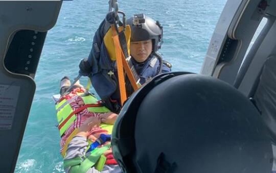 船员硫化氢中毒昏迷 直升机紧急救助