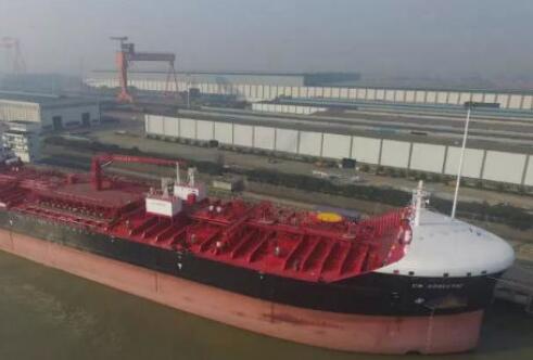 SDARI设计38000吨油化船交付！