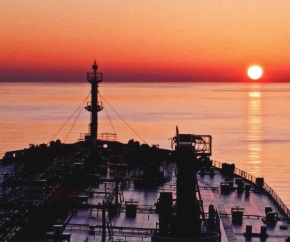 dawn_oil_tanker_closeupb-290x242.jpg