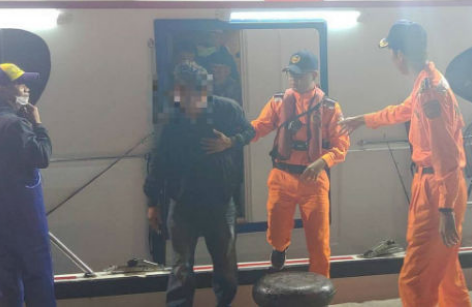 海钓船出海心绞痛、渔船起网机卷渔工海巡1夜救援2人