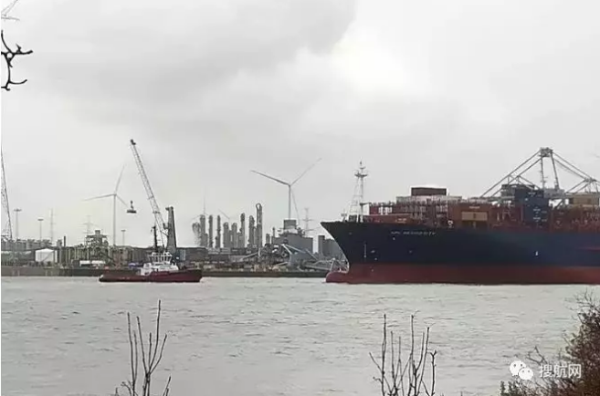 重大突发！APL集装箱船撞上码头撞塌岸吊，欧洲第二大港被迫停摆，或导致大面积船期延误！