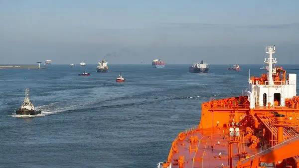 挂靠鹿特丹港的船舶数量保持不变