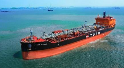造船界首次！广船国际交付一艘5万吨成品油船