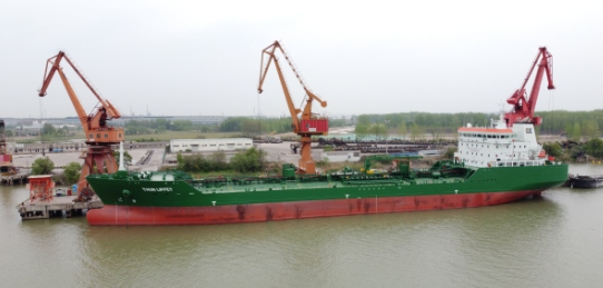 扬州金陵船厂17500吨化学品船顺利出口