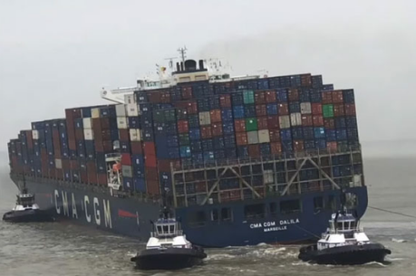 达飞旗下一集装箱船在美国休斯敦港搁浅