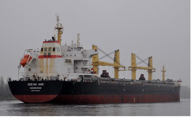 致OCEAN ANG轮全体船员的表扬信 ——爱琴海难民船翻沉，中国货船紧急营救41人！
