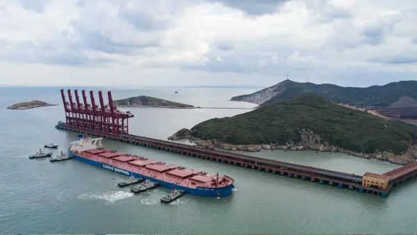 这个合资码头背后，是全球最大港+全球最大矿的雄心