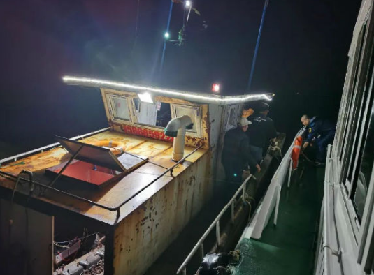 海上接力！海岛群众突发心脏病 海事部门紧急出动救助送医