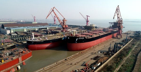 新时代造船两艘大船相继下水