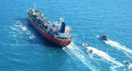 伊朗扣留韩国货船后，韩国派军舰美国警告立即释放