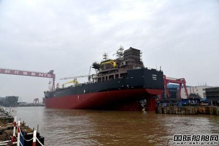 新时代造船2艘50000吨化学品油船提前下水
