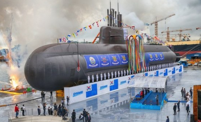 大宇造船建造韩国史上最强潜艇“岛山安昌浩”号入列