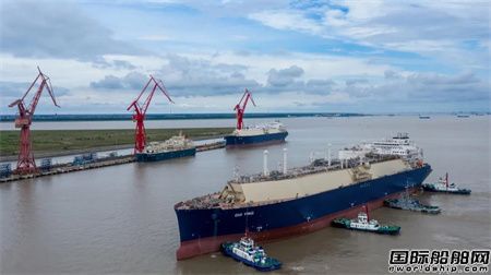 沪东中华为中船租赁建造17.4万方LNG船2号船常规试航凯旋