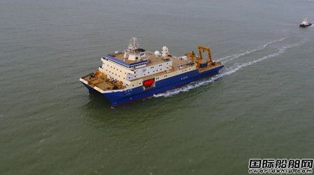 国内最大首艘深海装备综合试验船出海试航