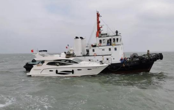 突发！游艇失控漂航 泉州海事成功救助2名遇险人员