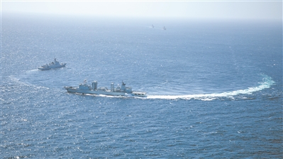 中俄海军举行反海盗联合演习