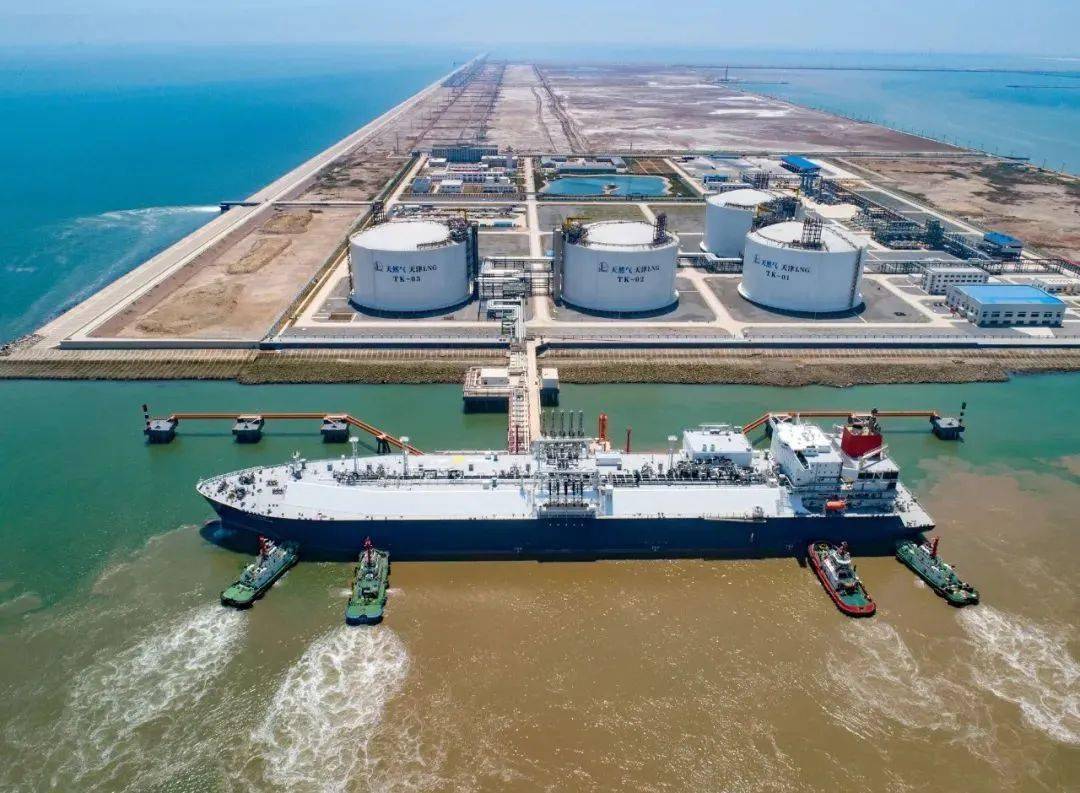 中远海、中石化、中国船舶三家央企董事长开了个会，事关LNG