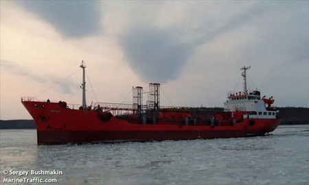 海上风险增加！俄罗斯油轮关闭AIS逃避制裁？