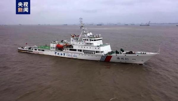 中国海事“海巡01”轮开展跨辖区联合巡航执法活动