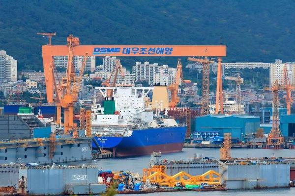 手握超300亿美元订单，韩国造船三巨头仍大幅亏损